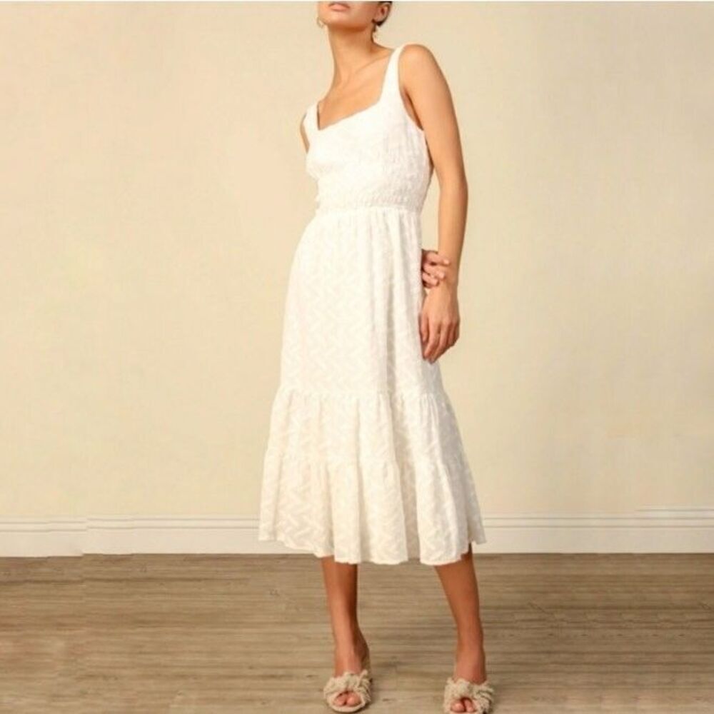 Line And Dot White Textured Tiered Summer Dress Size Medium New